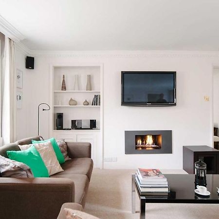 Stylish Three Bedroom Apartment In Heart Of City Bath Exterior foto
