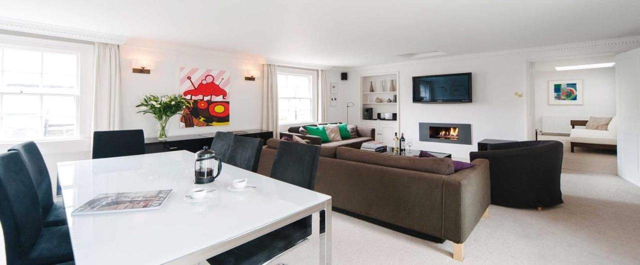 Stylish Three Bedroom Apartment In Heart Of City Bath Exterior foto